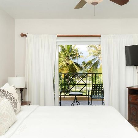 Villa Montana Beach Resort Isabela Exterior photo
